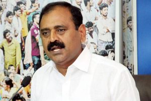 భుజాలు తడుముకుని .. బింకం చూపిస్తున్న భూమన !