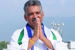 ఆంధ్రజ్యోతికి చెవిరెడ్డి ఫుల్‌ పేజీ యాడ్స్ ! జగన్‌కు తెలిసే ఇస్తున్నారా ?