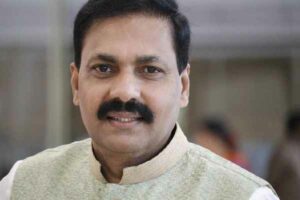 కూతుర్ని ఇరికించడానికీ వెనుకాడని కాకాణి !