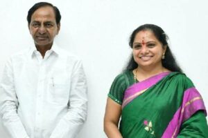 రాజకీయాల్లో తండ్రిని మించిన కుమార్తె కవిత!