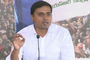 లిక్కర్ స్కాం అంటే ప్రజెంట్ సార్ అంటున్న మిథున్ రెడ్డి