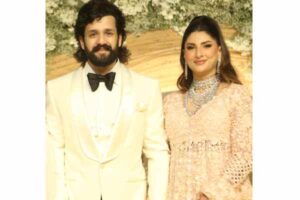 నాగార్జున ఇంటి పండుగలో కనిపించని మిత్రోం జగన్ ఫ్యామిలీ !