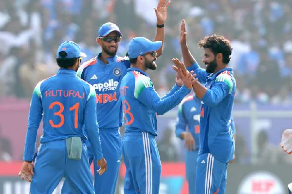 విశాఖలో సఫారీలపై టీమిండియా సవారీ!