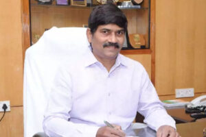 వెంటాడిన పాపం –  ఏయూ మాజీ వీసీ ప్రసాదరెడ్డికి నెల జైలు!