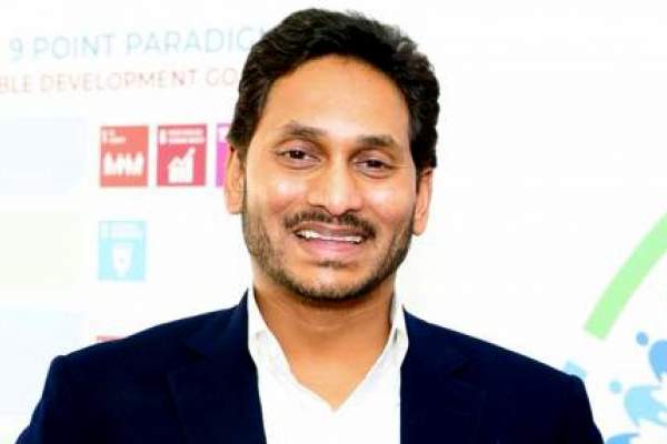 జగన్ వచ్చారు..పెళ్లికి వెళ్తున్నారు!