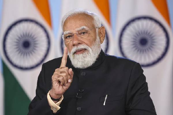 చేసి చూపిస్తున్న ప్రధాని మోదీ!