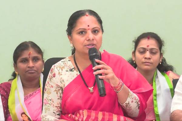 75 ఏళ్ల కురువృద్ధులే దిక్కా.. తెలంగాణ యువత లేరా?: కవిత